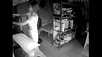 Медсестра с молодым пациентом занимаются сексом